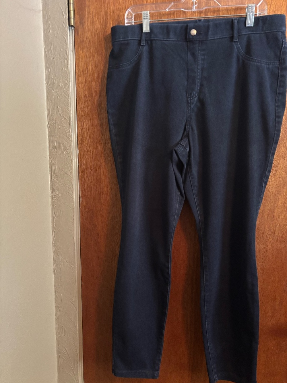 Womens Time and Tru Black Jeans Size XL-15to18 Pull on